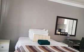 Tenlet Guesthouse