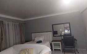 Tenlet Guesthouse